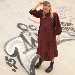 Jen Layered Kjole - str. L-XL